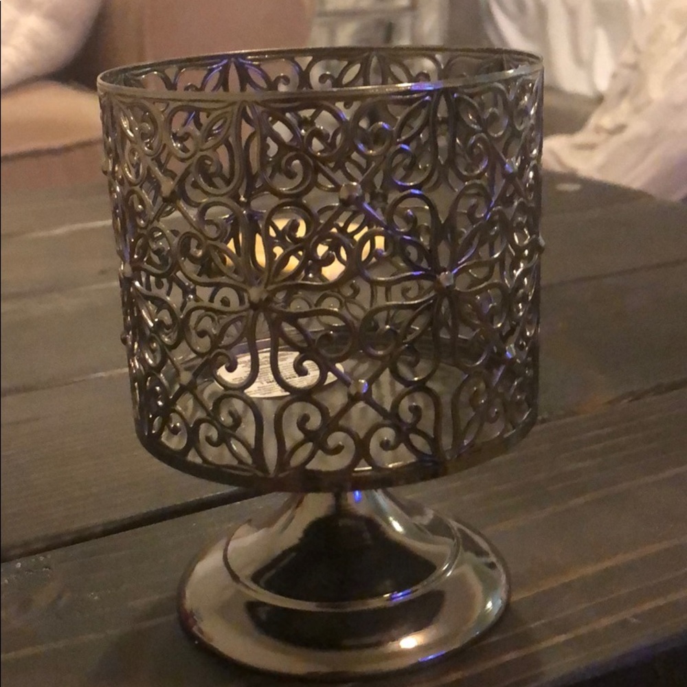 Bath and body works candle holder